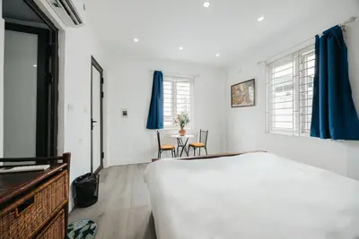 Image de Fully furnished building in the center of Hanoi Old Quarter, near the market