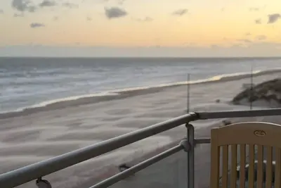 Image de appartement vue mer avec grande terrasse