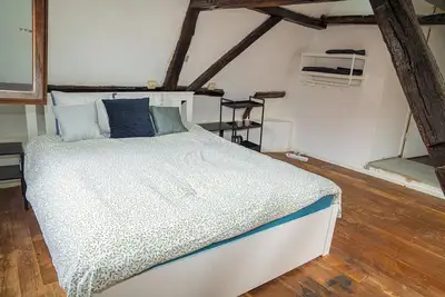 Image de Comfortable Canal-View 2br Apartment in Ghent