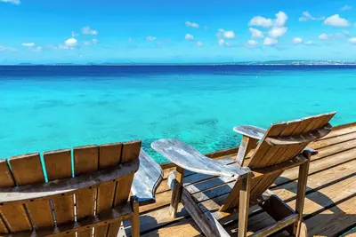 Image de Casa Iguana, oceanfront 2 bedroom condo with spacious oceanfront deck