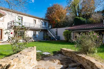 Image de Gîte la combe verte - Ferme rénovée avec piscine intérieure