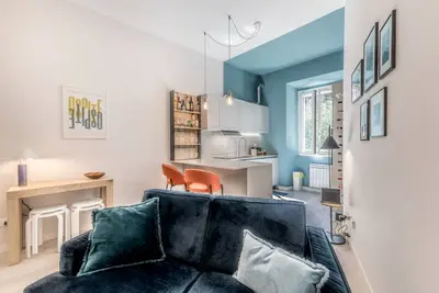 [Latin Gate] Dacia Delight