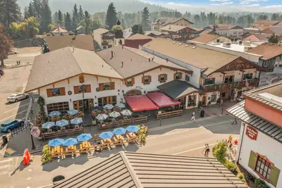 Image de Front Street Suites-3 Condos *Downtown*Great Location*Fireplace*Walk to Village