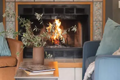 Image de 1 Bed/1 Bath Cottage King Bed Fireplace Yard Pets Ok Quiet Private