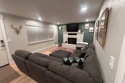 Image de New Listing Special! Your National Parks Base Camp, Remodeled 3 Bed home.