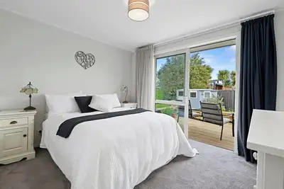 Image de Hannahs Bay Haven - Rotorua Holiday Home