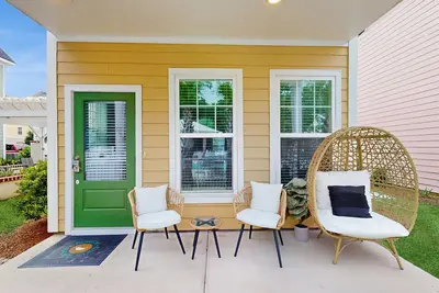 Image de Modern 3br Cottage in Pet Friendly Luxury Resort w/ Pool