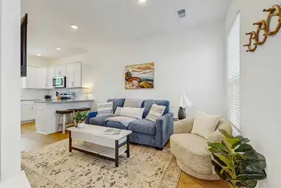 Image de 1br Cottage Home in Pet Friendly Resort w/ Pool, hot tub & parks