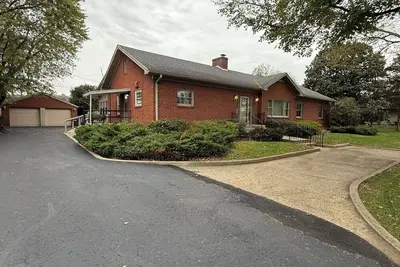 Image de Charming Riverside Getaway in Carrollton, Ky