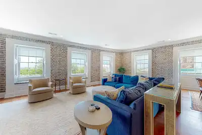 Image de Rainbow Row Pied-À-Terre Condo in Charleston
