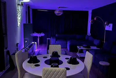 Image de Cozy Hideaway with Pool – Relax & Unwind Just Off the Highway