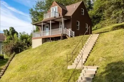PittsburghSkyline Cabin With A View!