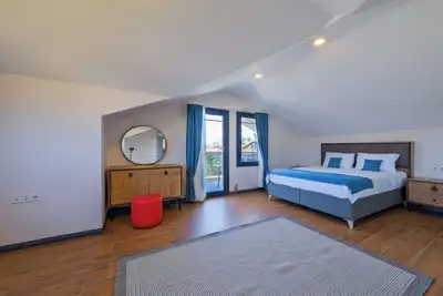 Image de FETHİYE Merkezde MÜSTAKİL Havuzlu VİLLA