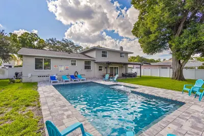 Image de Family sized pool home with Ac, Wifi, Snowbird and Dog Friendly