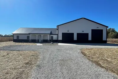 Image de New 3br/2ba Retreat Near Barbee Lake Chain – Country Serenity & Modern Comfort