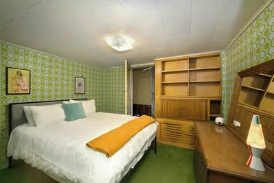 Image de Bedroom 3, Retro Vibin' House, 30mi to Pittsburgh