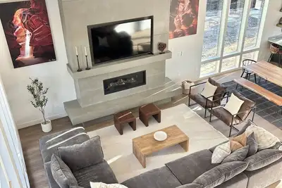 Image de New Luxury Cabin Near Zion - Starlight Retreat - 3br - 3ba with fire pit