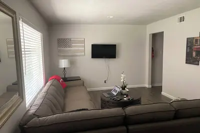 Image de 2bd/1bth hm 10 min walk from  Cowboys Stadium Tx Globelife Cstm Patio Privat fnc