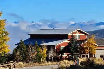 Image de Red Barn of Granby Ranch - spacious luxury, pet friendly and hot tub