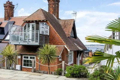 Image de Family -friendly, waterside cottage on Bawdsey Quay, sleeping 6 guests accross 3 bedrooms