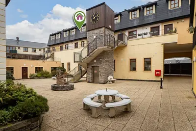 Image de 17 Clifden Court in the heart of Connemara