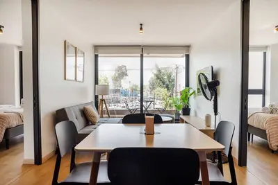 Image de Chic 2br Retreat for 5 in Vibrant Las Condes Oasis