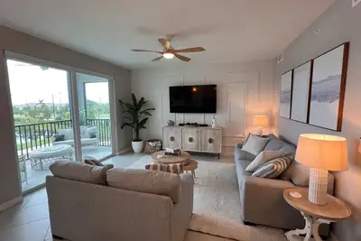 Image de Furnished Seasonal or Short-Term Rental in Wellen Park Golf & Country Club\n2/2b