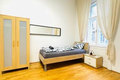 Image de Affordable Comfort Stay | Walk to Stadthalle