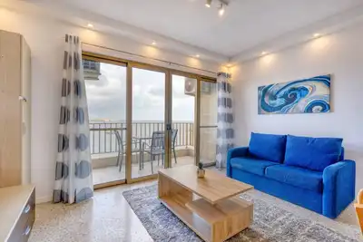Image de 5th floor Seafront Apartment