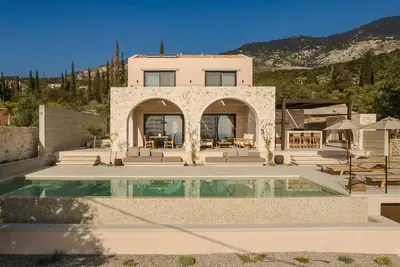 Image de Alluring Kefalonia Villa | Villa Chloris | 2bdr | Breathtaking Sea Views |.