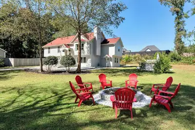 Image de -> Spacious 5br Retreat Near Mall of Ga & Sleeps 13