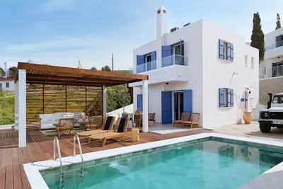 Image de Villa Paradise | Coastal Calm at Moonlight Villas