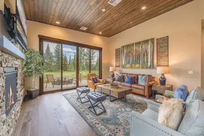 Image de Relaxing Cozy Mountain Chalet, Club Amenities, Gym, Sauna & Spa, Restaurant.