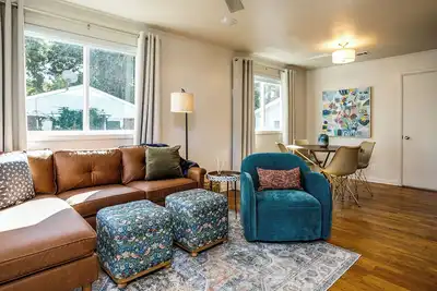 Image de Brand new 4bed 2bath right in the middle of town! Ideal location!