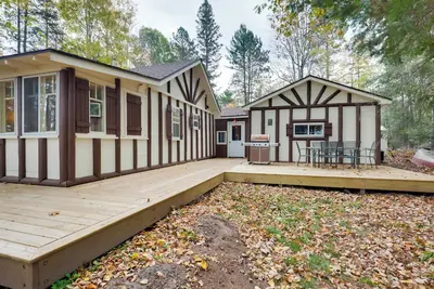 Image de Peaceful Nature Escape on Little Portage Lake!