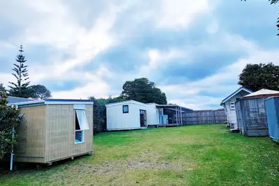 Image de Hosts on the Coast Kowhai Kabins