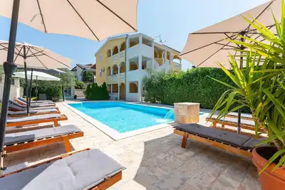 Image de Bel appartement à Pakostane avec WiFi