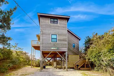Image de Tree House 38: Cozy ocean-side home, steps from beach w/pool access