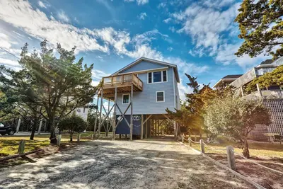 Image de 4 bedroom house w/ shared pool, Ac, ocean view, WiFi