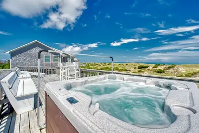 Image de Sea Escape 25: Beachfront, dog-friendly, private hot tub
