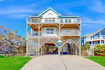 Image de Ocean-view house with central Ac & private hot tub