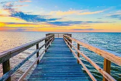 Image de Waterfront, dog-friendly home with private pool, hot tub, pier & beach