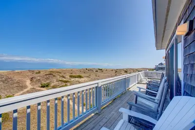 Image de Oceanfront, dog-friendly home with sundecks, great views, fast WiFi & pool