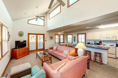 Image de 4 bedroom house w/ ocean view, private W/D, Ac, WiFi