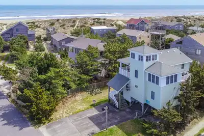 Image de Sea Tower 113: Near beach with private hot tub & shared pool