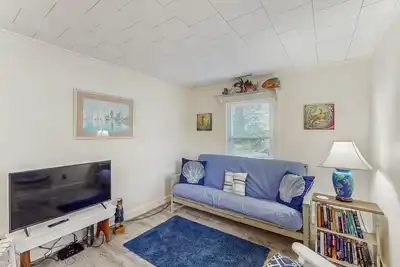 Image de Intracoastal Waterway-view cottage with private deck, & central Ac