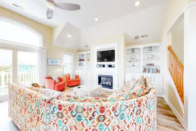 Image de Kinnakeet Shores home with private pool, hot tub, game room & ocean view