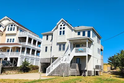 Image de Ocean Song #3-Ca: Oceanfront, private pool and hot tub!