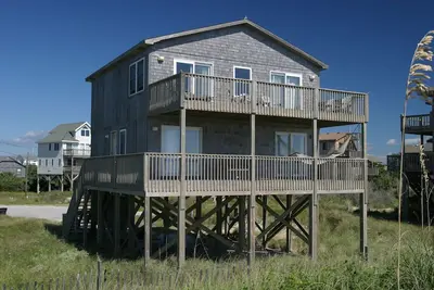 Image de Oceanfront, Dog-Friendly House w/Central Ac, Free WiFi, Shared Pool, Private W/D