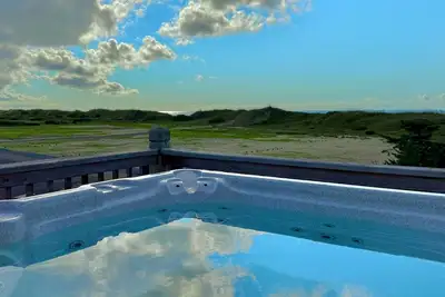 Image de Steps From Oceanfront. Luxury Bath & Kitchen. Nat'l Seashore & Lighthouse Views